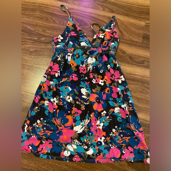 ROXY DRESS - Picture 1 of 3